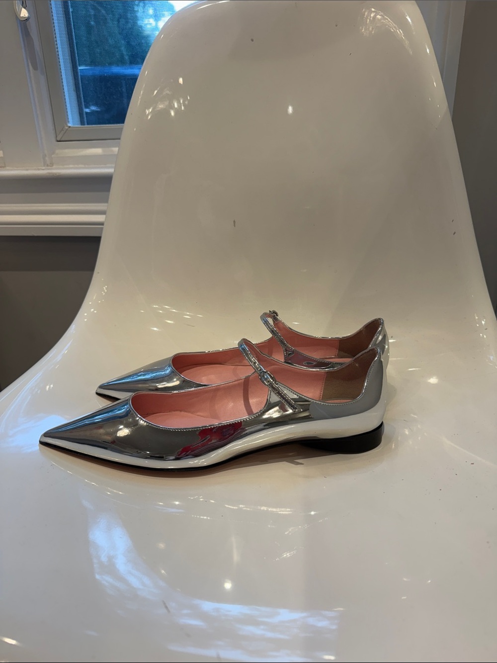 BRAND NEW NO BOX PIFERI eagle pointed silver mirror ballerina flats with strap